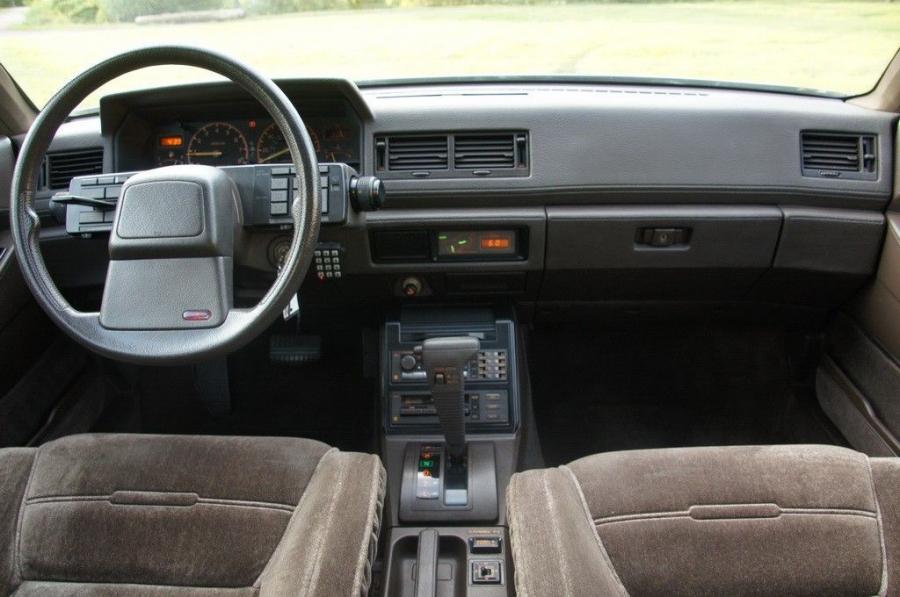  Mitsubishi Gallant Sigma 1988 года  (фото 23 из 54)